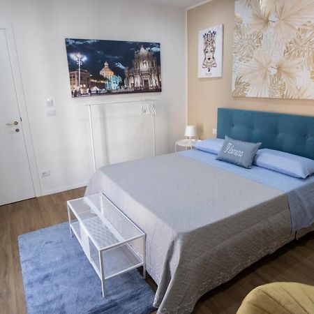 Filomena Charme Luxury Apartment คาตาเนีย ภายนอก รูปภาพ